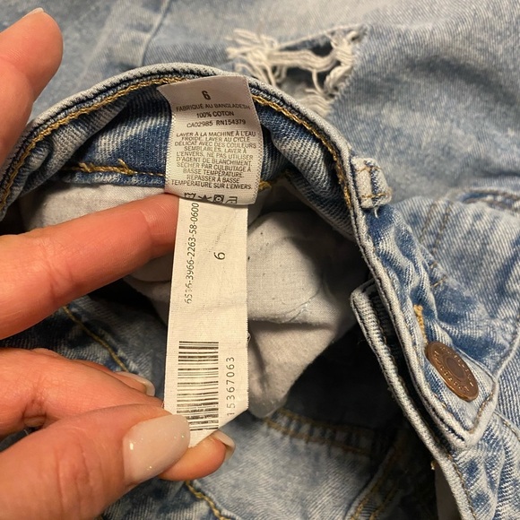 Aeropostale | Boyfriend Jean pants - distressed - size 6 - 100% cotton - Picture 9 of 9